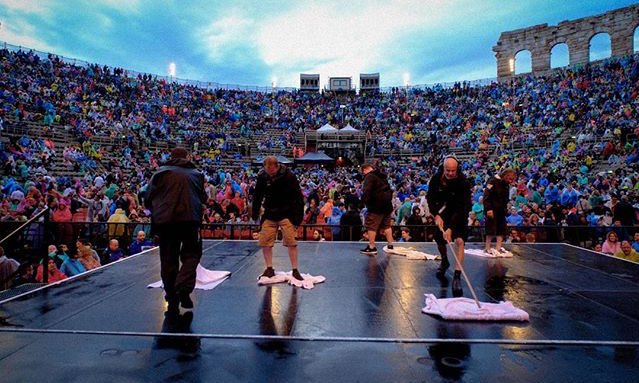 sammylovesAdele's tweet image. Before and after Adele set fire to the rain.