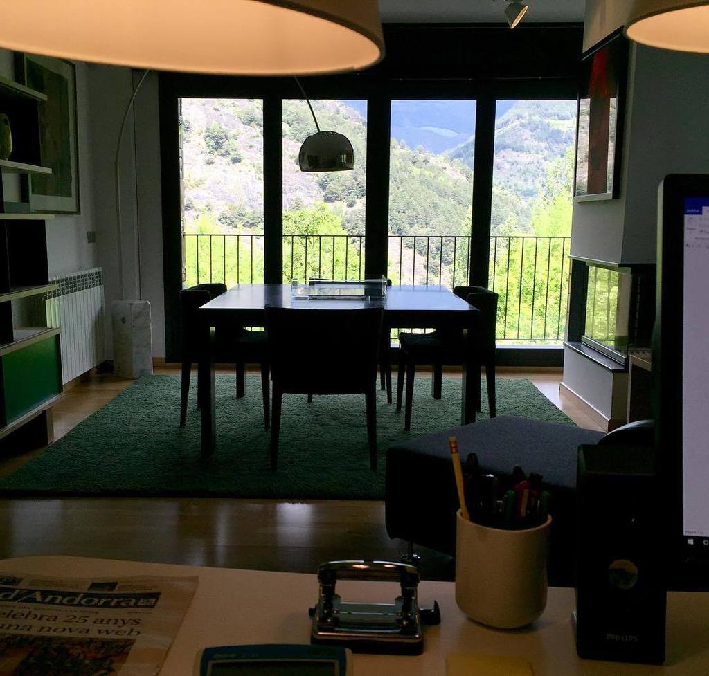 #workinginthemorning #andorra #andorra2016 #andorralovers #ordino #quebonitoseveordino de <a href="/danielhuguet/">Daniel Huguet</a> Opina a m.y…
