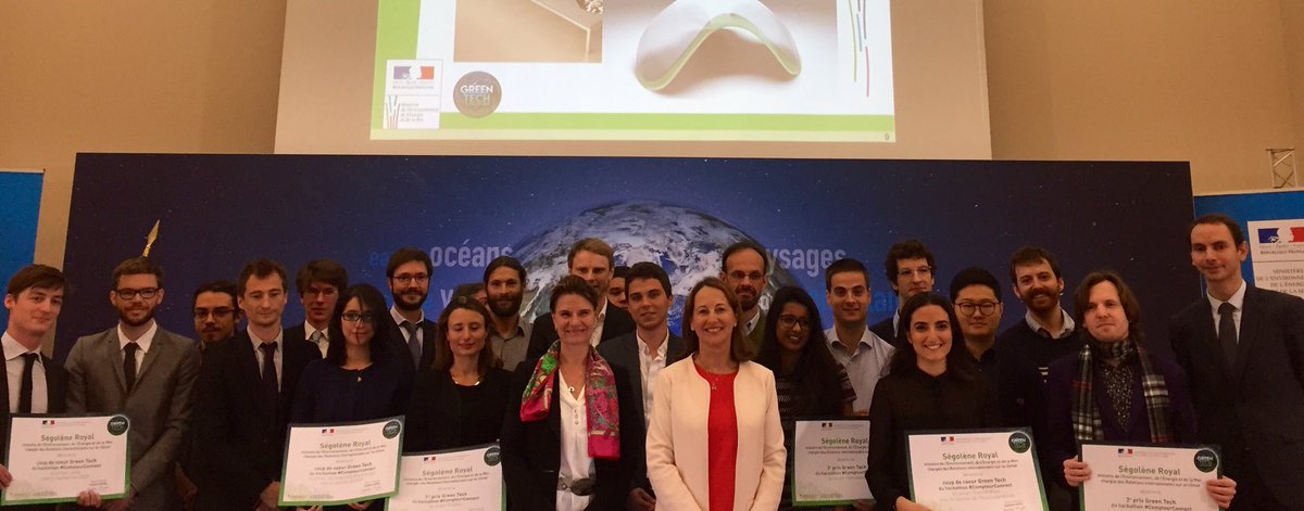RoyalSegolene's tweet photo. Félicitations aux lauréats du hackathon #CompteurConnect de la #GreenTechVerte que j'ai lancée https://t.co/0IUxeCPHKG
