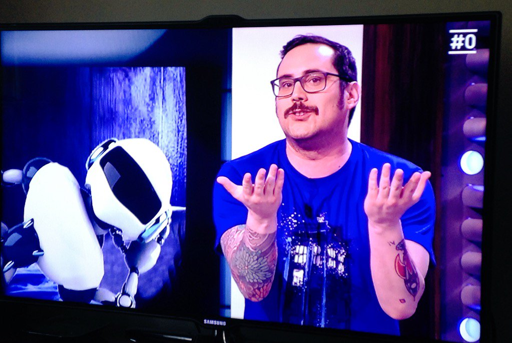 cinamonoflove's tweet photo. "Los robots invadirán nuestras vidas" por @pedroaznarruiz 🤖🖖🏻 https://t.co/ZqOxph7S6n