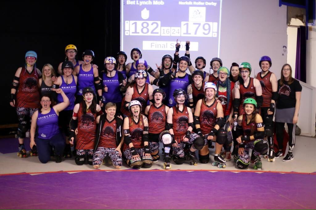 Black Shucks just being beaten by Bet Lynch Mob, what a nail biter! #norfolkrollerderby #wearerollerderby
