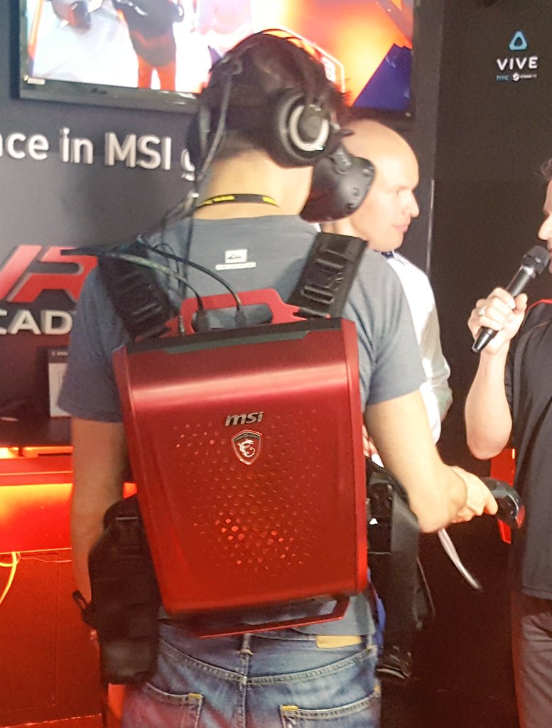 Noticias3Dcom's tweet photo. #Computex16 @MSI_IBERIA #backpackpc con @htcvive, ¡#VR sin cables por 1,5h! #Noticias3D https://t.co/soq2yLBbk9