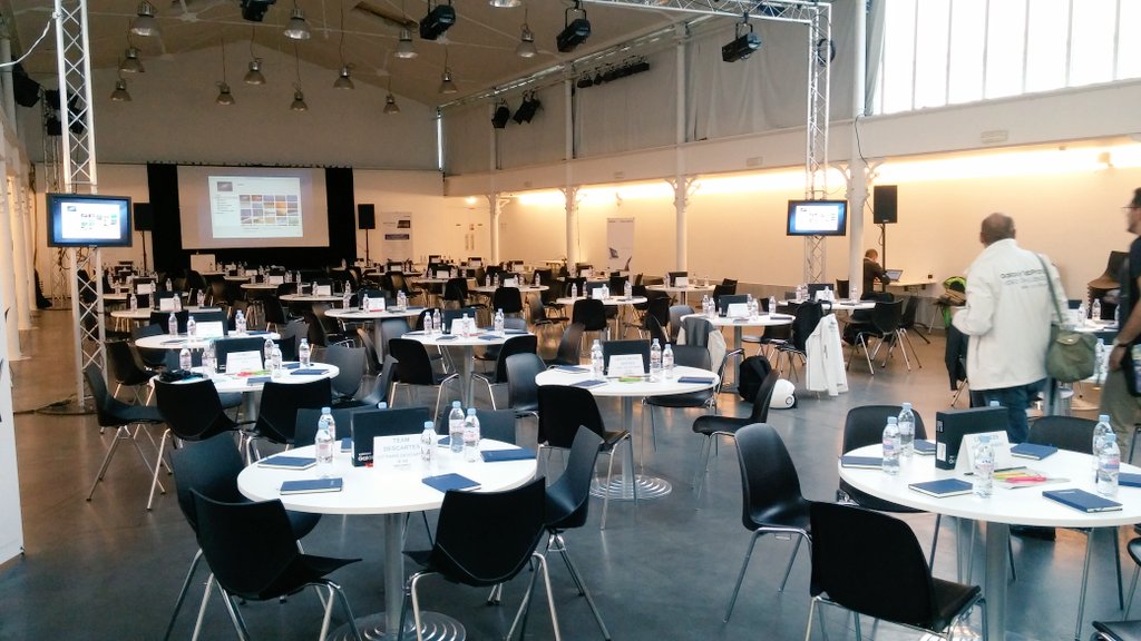Manu_Pavone's tweet photo. C'est partis ! #CONCOURSSAMSUNG #Catchouball https://t.co/4f0kGEr7Zw