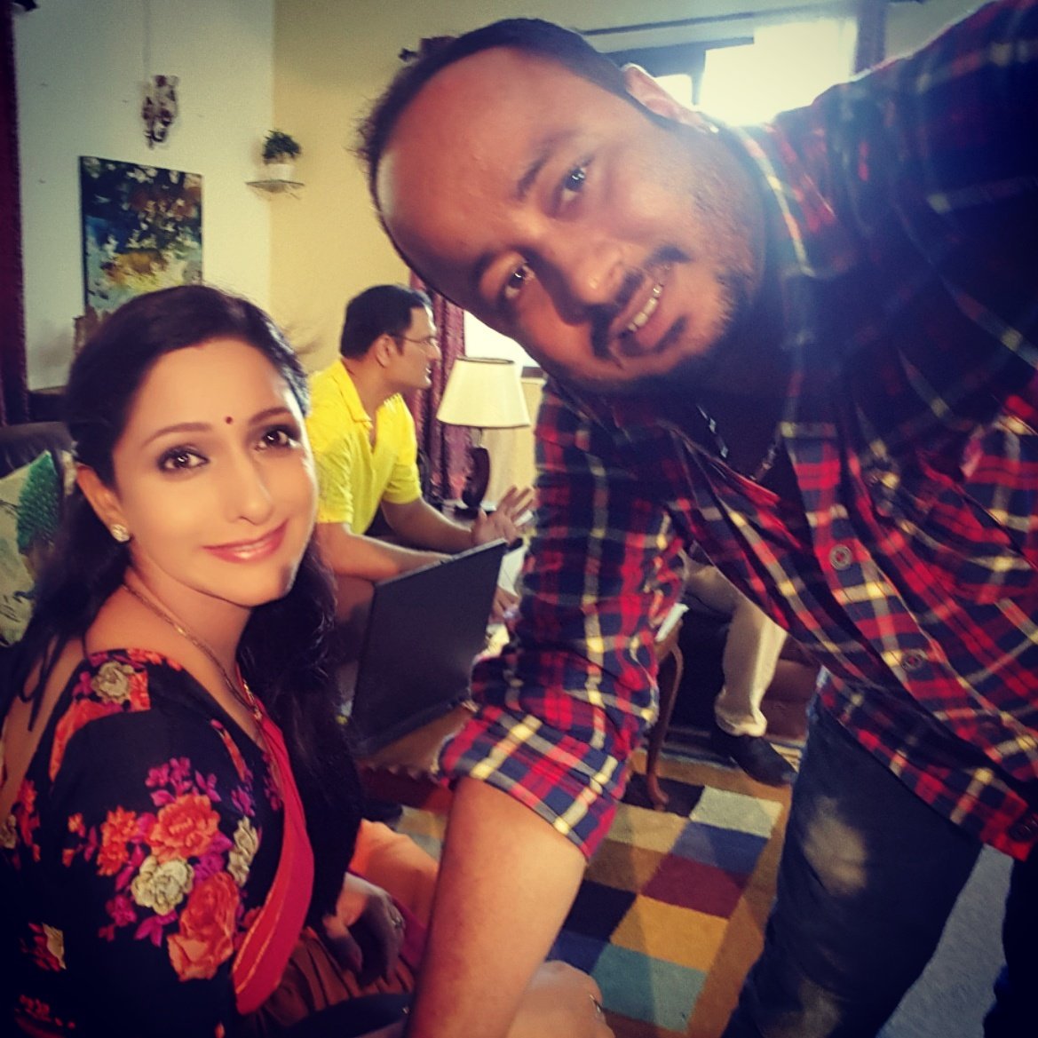 Maleekarghai's tweet photo. #sum #imp #ppl #behinddcamera #D4GetupNDance #Dop #director n #EpNSchdular #lovemateam #vrock 😀😀😀👍🙇💕💖💕💖 https://t.co/oSXojdVbcS
