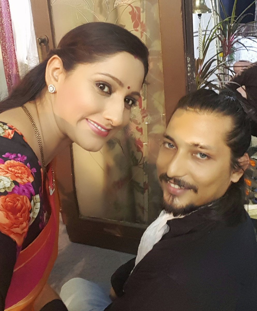#sum #imp #ppl #behinddcamera #D4GetupNDance #Dop #director n #EpNSchdular #lovemateam #vrock 😀😀😀👍🙇💕💖💕💖