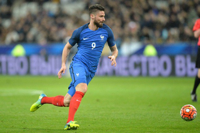 ActuFoot_'s tweet photo. Giroud: "Les sifflets ? Je ne les comprends pas. On attend des supporters qu’ils nous encouragent. C’est dommage" https://t.co/uJbaP0pZsQ