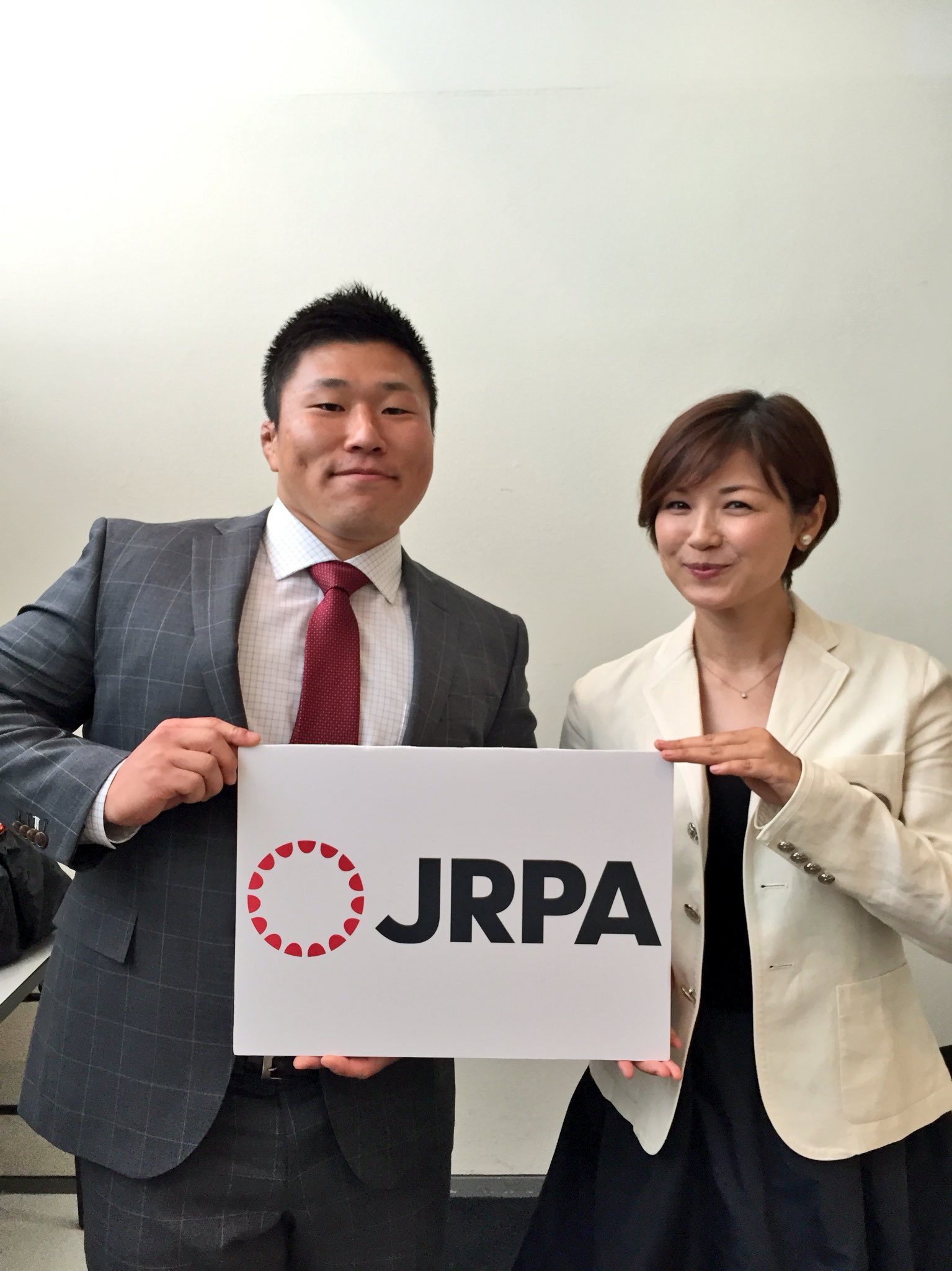 日本ラグビーフットボール選手会 公式 Jrpa Official Ar Twitter 司会は フリーアナウンサーの近藤麻智子さんでした Nec川村選手 いつもの勢いがなくなって 緊張してる 日本ラグビーフットボール選手会 公式 Jrpa Official Ar Twitter 司会は フリーアナウンサーの近藤麻智子さんでした Nec川村選手 いつもの勢いがなくなって 緊張してる