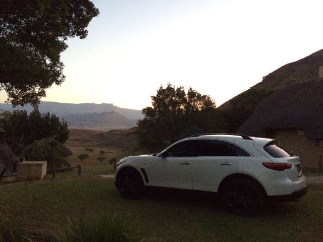 leadmaster8's tweet image. QX70 in the Berg! Bush, Berg or CITY, this car stands out and is capable in all locations.