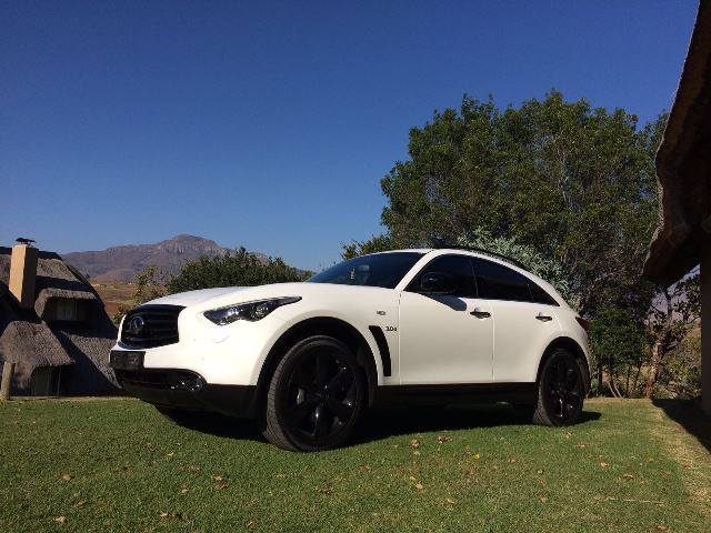 leadmaster8's tweet image. QX70 in the Berg! Bush, Berg or CITY, this car stands out and is capable in all locations.