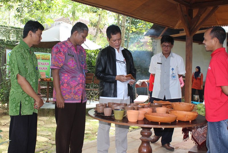 blorakab.go.id/index.php/10-s…