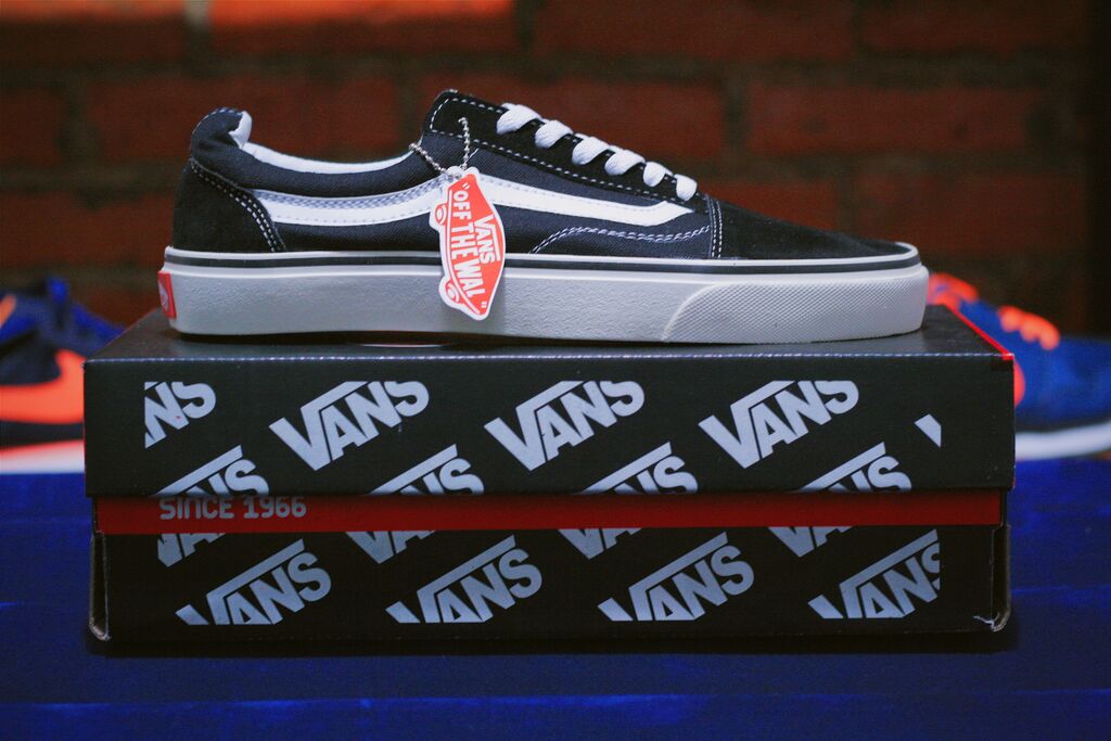 Available in stores!
Authentic #Vans Oldskool
Order add Line @utl6645m
#CSO Shophouse Jl Raya Jkt-Bgr Km 45 Cibinong