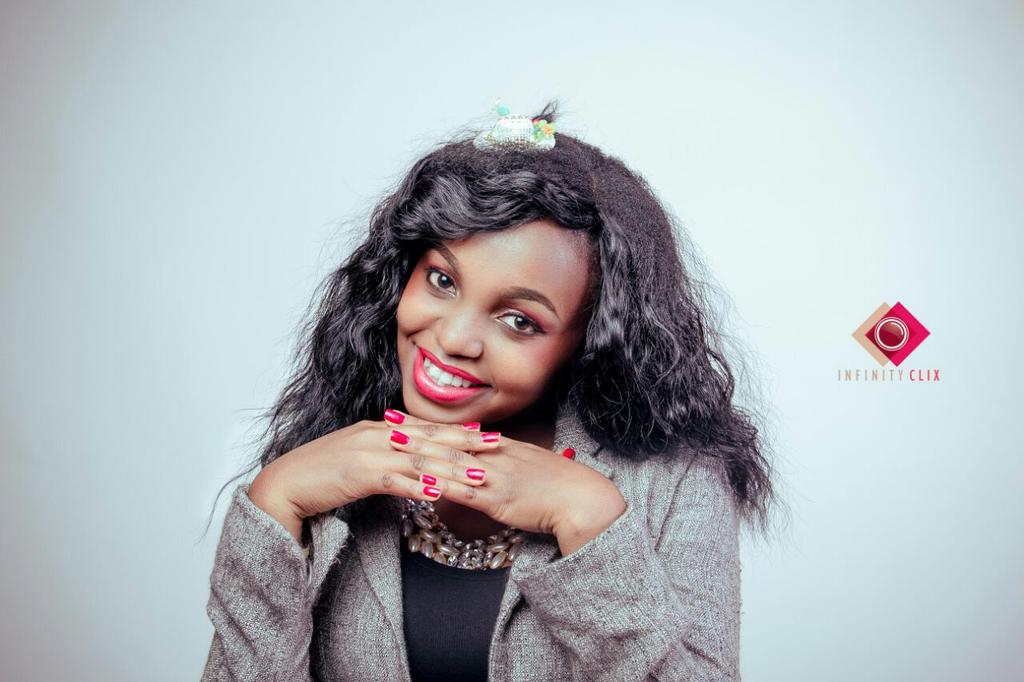 Zoe_Phyllis_'s tweet photo. Hello,I will be Launching my whatsapp group Tonight.Comment with your whatsapp number
#WAONA_NANI.
#ThePrincessInMe https://t.co/SrJ4xDIFSC