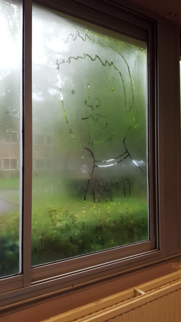 Codex_fr's tweet image. L'invasion de notre lycée à pris une plus grande ampleur @terracid @laink @WankilStudio @The_Melichu