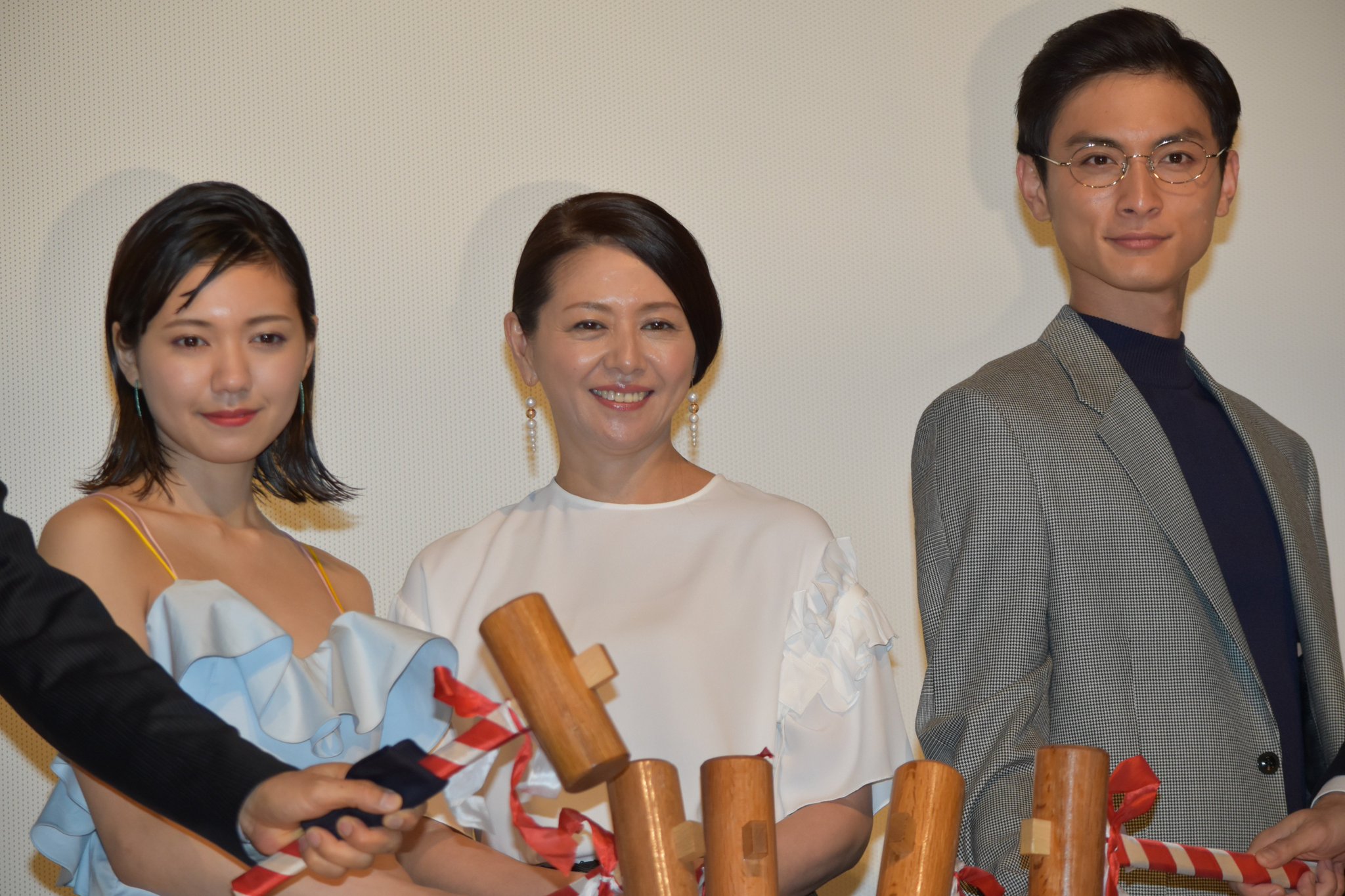 映画ランド Twitterissa 速報 ふきげんな過去 小泉今日子 二階堂ふみ 初共演に喜び 甘えたいような気持ち 小泉さんの生き様を感じることができた 高良健吾も2人との共演に さすがっす と笑顔 小泉今日子 映画ランド Twitterissa 速報 ふきげんな過去 小泉今日子 二階堂ふみ 初共演に喜び 甘えたいような気持ち 小泉さんの生き様を感じることができた 高良健吾も2人との共演に さすがっす と笑顔 小泉今日子