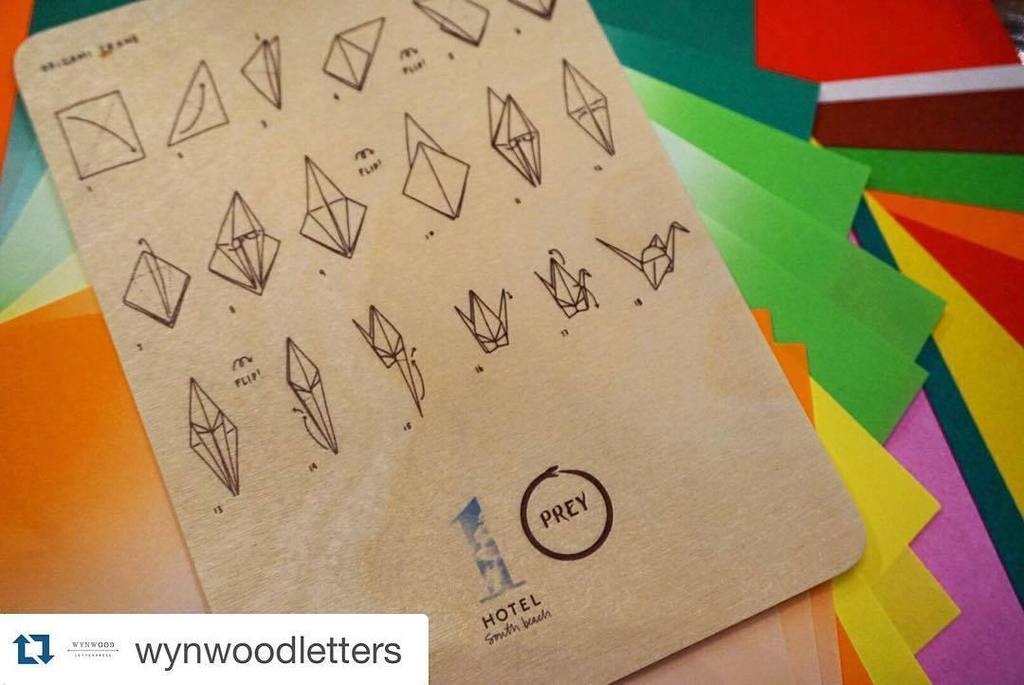 emiitoillo's tweet photo. Illustration of instructions on how to make an origami crane for @wynwoodletters @1hotelsb @1hotels https://t.co/T6TPhRqmxB