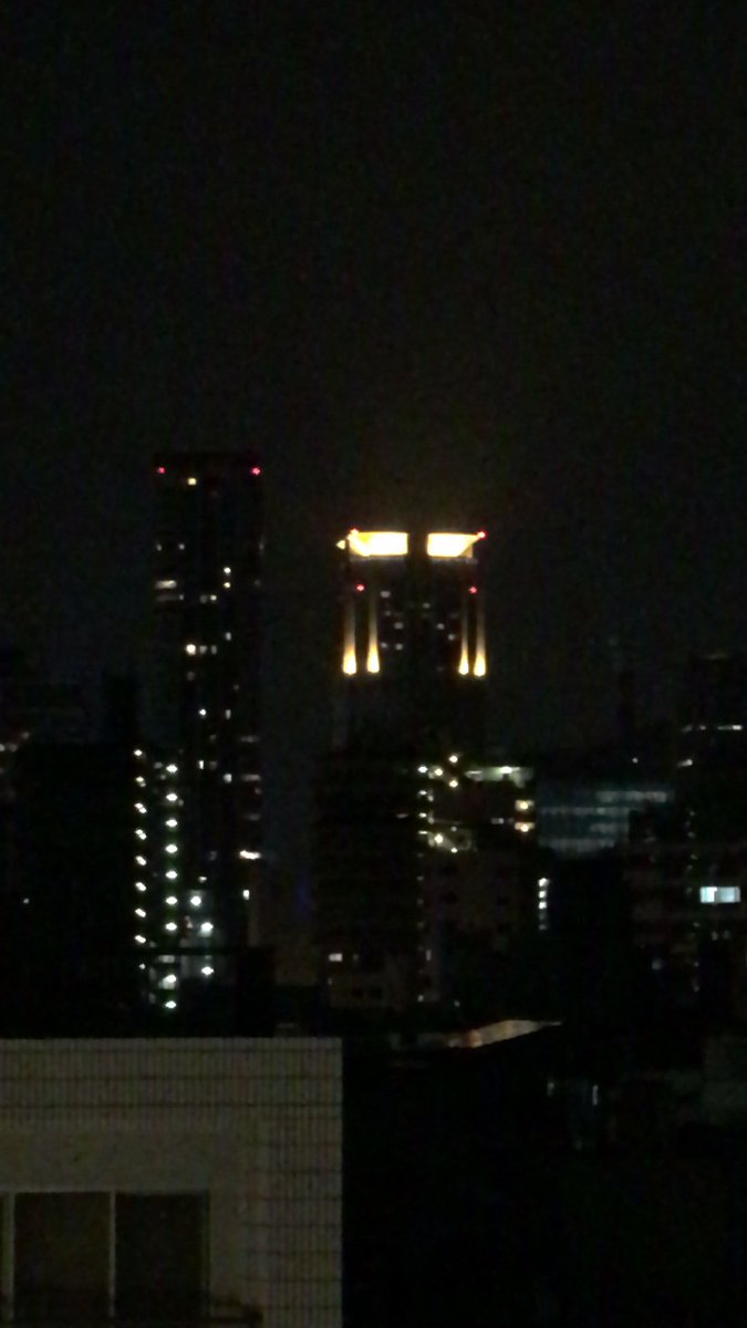 秋 久美子 Twitterren 雲のあるなしで違います 曇りの日は明るい 夜景 ビルの灯り 雲まで届けこの光 秋 久美子 Twitterren 雲のあるなしで違います 曇りの日は明るい 夜景 ビルの灯り 雲まで届けこの光