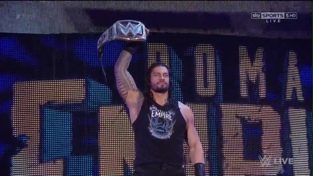 HypaGemie's tweet photo. THE GUY AND THE CHAMP! 🙌🏻 #RAW #TheGuy #RomanReigns #TheChamp #WWE #WHC #RomanEmpire #ProudOfRoman #ICanIWill 👏🏻 https://t.co/xiRktTXO0Y