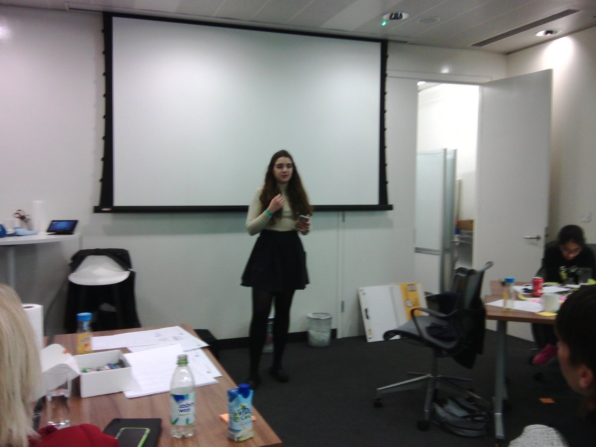 elena_sinel's tweet photo. Diana is pitching her #studybuddy app to a panel from @SalesforceOrg #acornhackgirls #womenintech #girlsintech https://t.co/fQfqxjoaIb