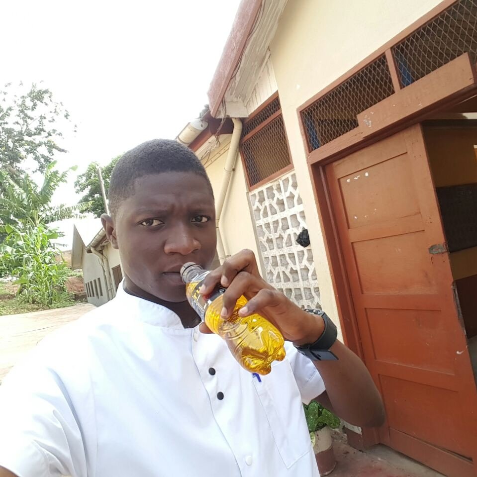 SarfoJr's tweet image. Rush energy drink....Vital source of energy for work. Can't stop rushing. Still #WeDeyRush @Rush_Energy_gh