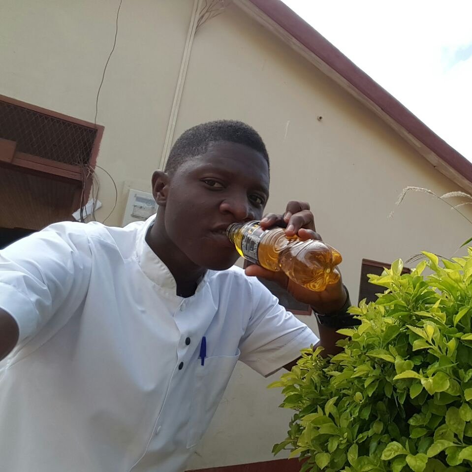 SarfoJr's tweet image. Rush energy drink....Vital source of energy for work. Can't stop rushing. Still #WeDeyRush @Rush_Energy_gh