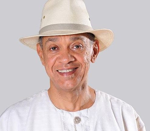 AppleHum's tweet photo. See What Senator Ben Bruce Alleged DSS Did To Him When He Tried To Greet… https://t.co/oVGB7uo3bn #Prouddam https://t.co/K6uSdarsxj