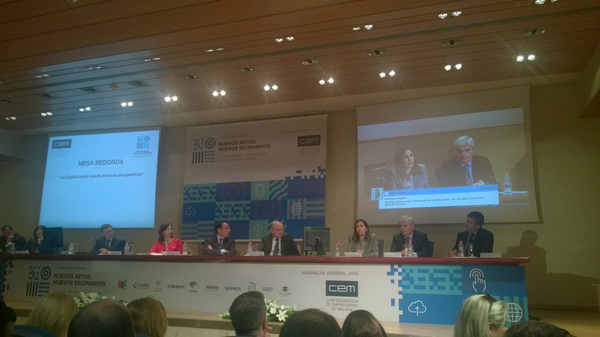 joseluisgana's tweet photo. @alfonsofranch de @SageSpain "Lo físico también tiene cabida en lo digital." #cemdigital con la @cemmalaga https://t.co/epFFnkxB3s