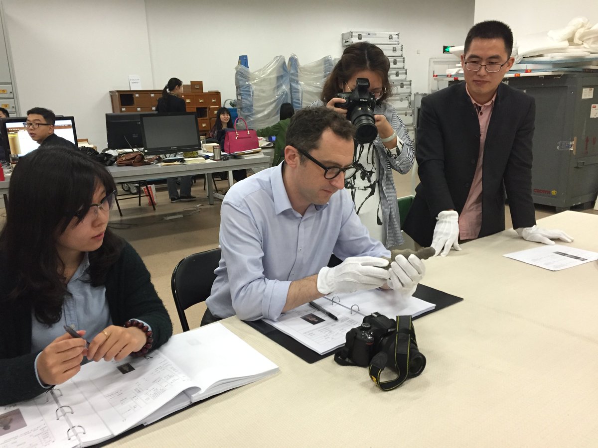 At Nanjing Museum preparing Ming treasures for display at #CaixaForumBCN  <a href="/CaixaForum/">CaixaForum</a> #MarvellousMing