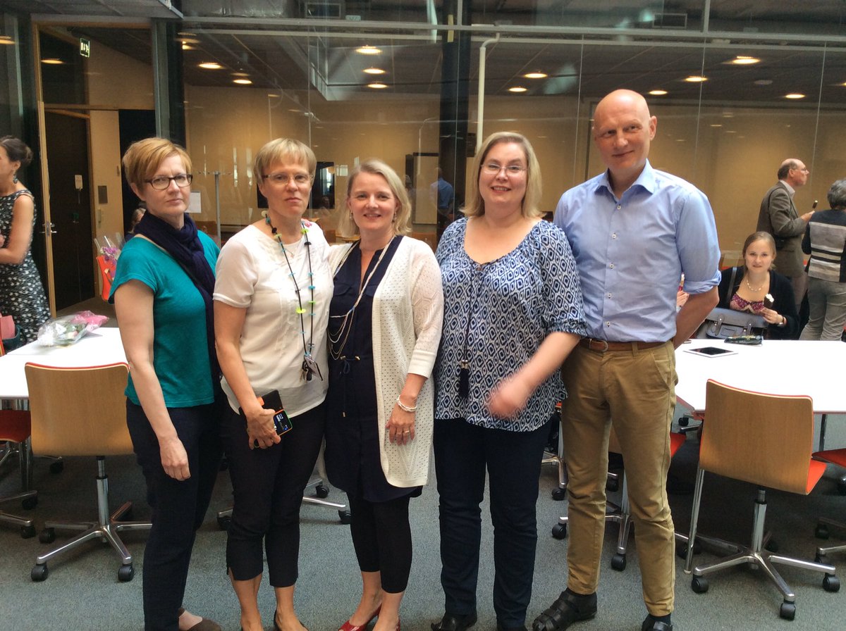 Onnea @HYAvoin Työhyvinvointi -palkinnosta 🌹 Kovat ajat, mutta hyvä yhteisö. <a href="/helsinkiuni/">University of Helsinki</a> <a href="/Minervatori/">Minerva-tori</a> #opeaka