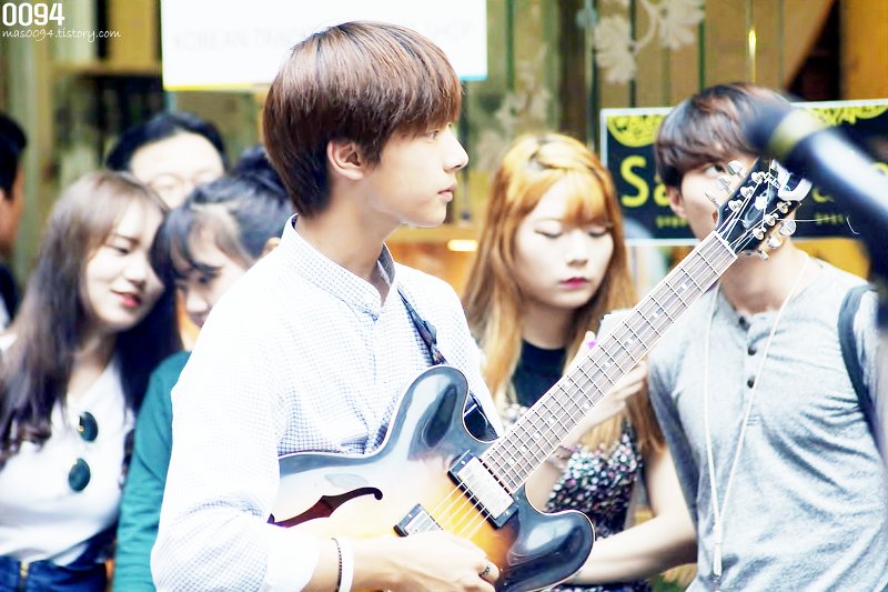 RBW_MAS's tweet photo. 150816 쌈지길 공연 - M.A.S 0094
Photo by : 0094

https://t.co/vDAwQIZrVt https://t.co/9IolFpGLWJ