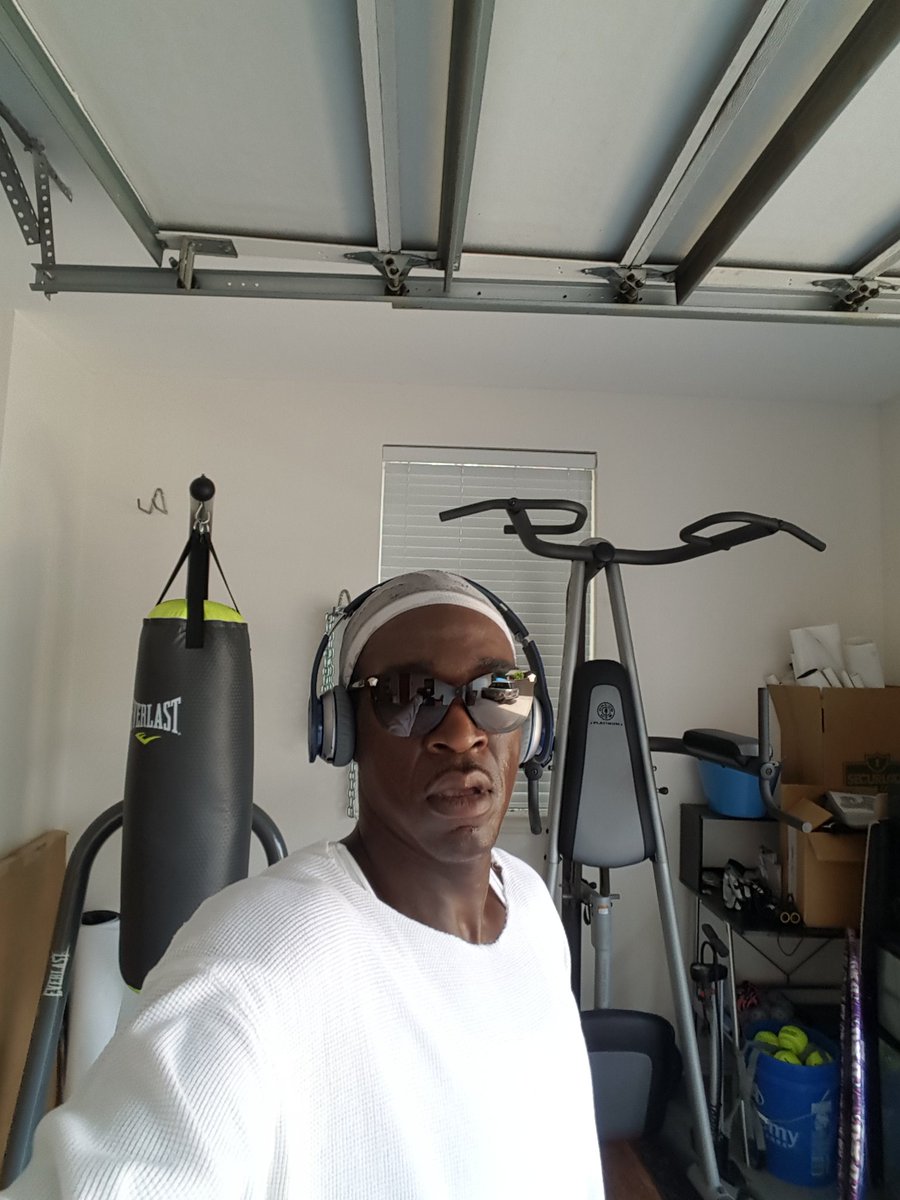 JAKAFELLAMOVIN's tweet image. BACK TO THE BASICS! HAVEN&apos;T WORKED OUT SINCE LAST JUNE. HEADED TO MY NEXT BLESSING #DifferentLevels #RiseOverDevils