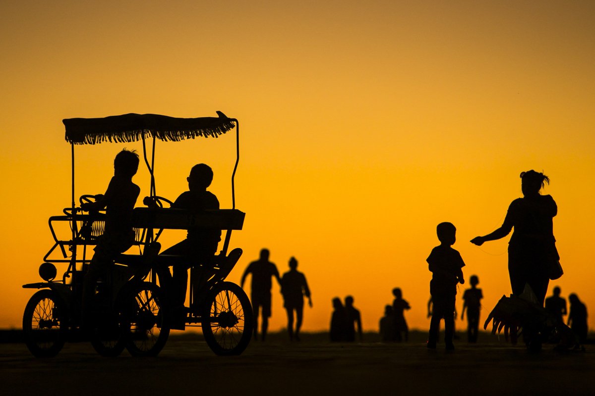 #LaDiaria Paseo al atardecer en la Bahía de Atata, Sinaloa Foto: Rashide Frías/Cuartoscuro.com