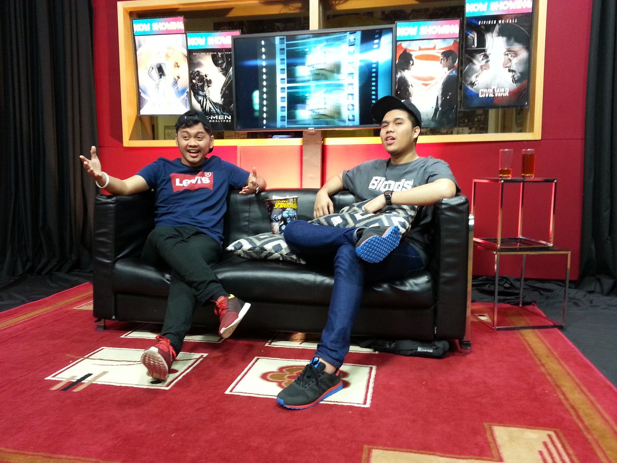MOVIE FREAK tweet media