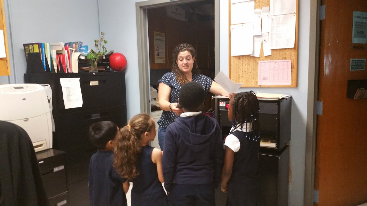 StStephen_tcdsb's tweet photo. Started the day with prayers and Oh Canada led by Ms Paniccia's class! https://t.co/VIAhBUcjmP