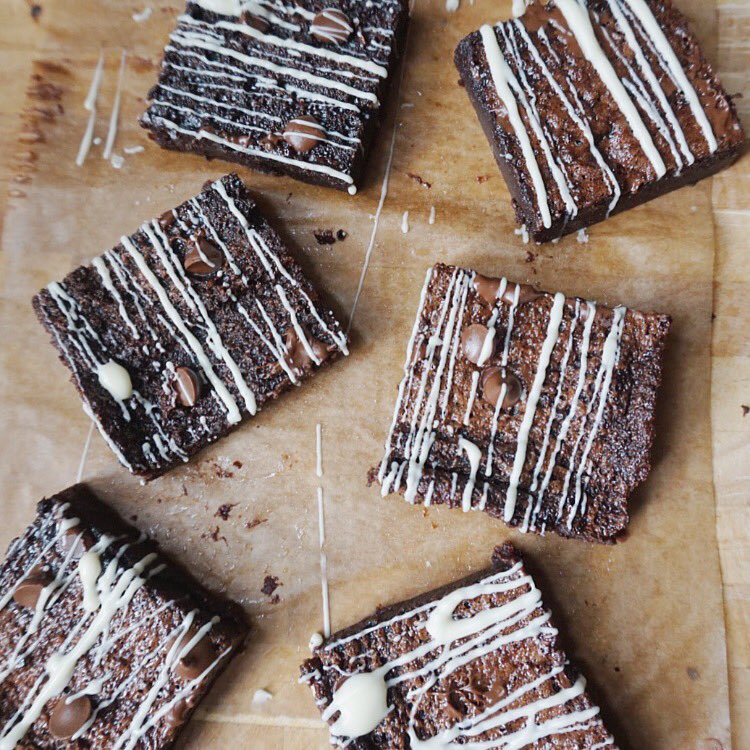 Darwin & Gray tweet media