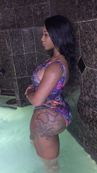 Imagine that🤔 https://t.co/KxCBa0mHMm<a href="/tag/aboutlastnight"class="tags"><span>#aboutlastnight</span></a>