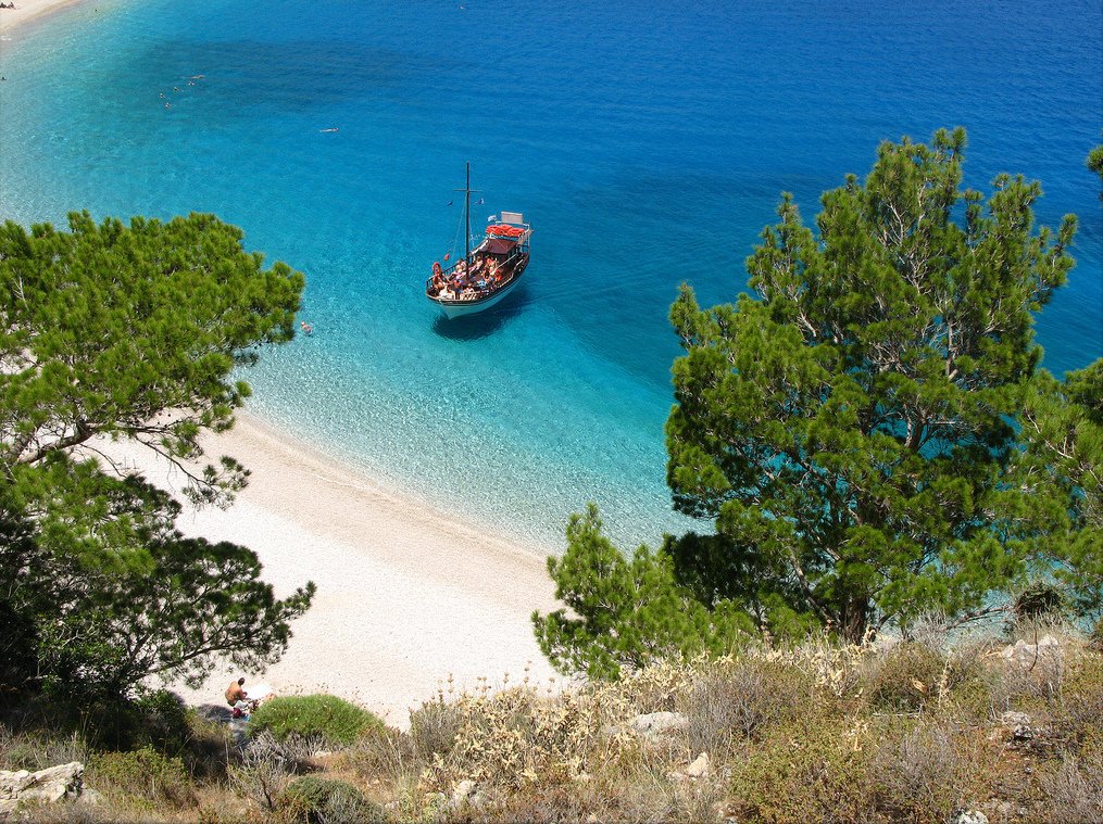 placeingreece's tweet photo. Located between Rhodes and Crete, Karpathos is an unspoiled and picturesque island hidden away from mass tourism. https://t.co/3OVH2uRjXE