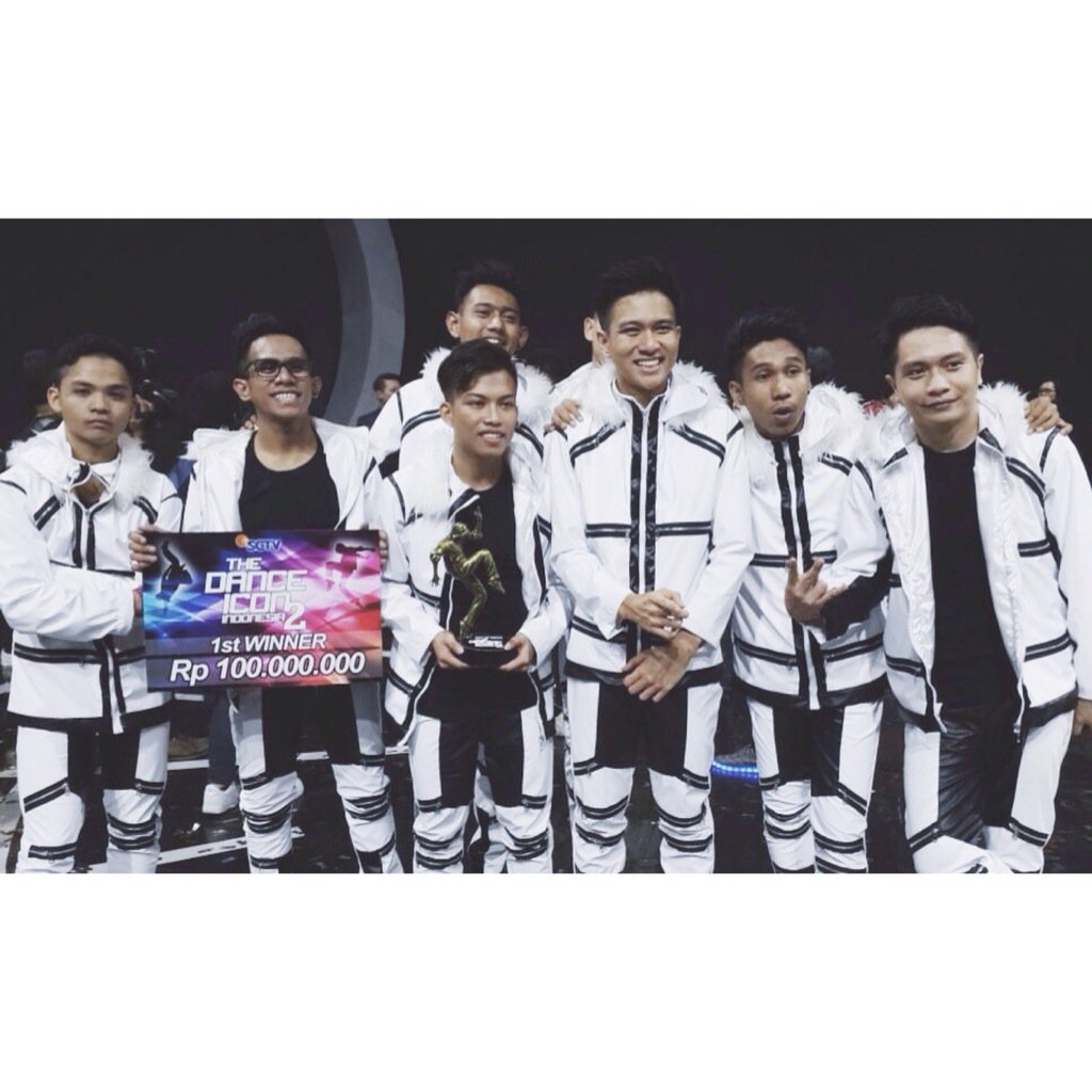 Thx semuanya buat support kalian ^^ sesuai janji kita dari awal 50% uang hadiah kita sumbangkan ke sasaran yg tepat