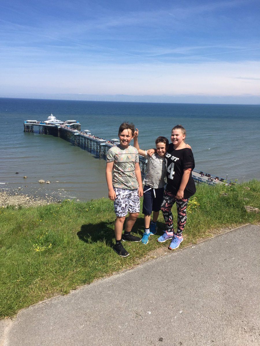 gemmadwan's tweet image. At #myfaveplace with #myfavepeople 💜❤️💜