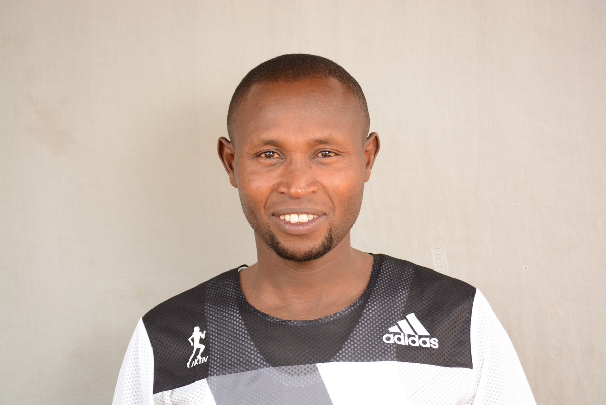 Tuesday's Volare Meet: <a href="/GeoffreyMutaiK/">Geoffrey Mutai</a> Ready for #Ceskebudejovice #halfmarathon <a href="/adidasrunning/">adidas Running</a> #teamvolare