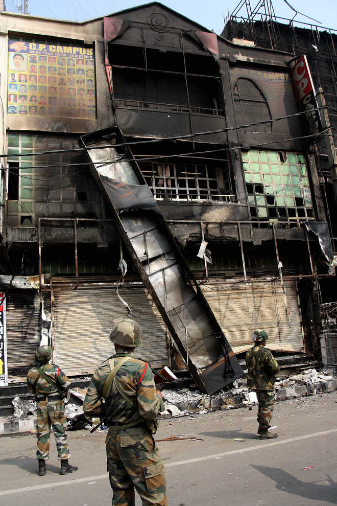 thetribunechd's tweet image. #JATSTIR
Officers deserted duties, some did not act due to caste bias: #PrakashSingh panel tribuneindia.com/news/haryana/o…