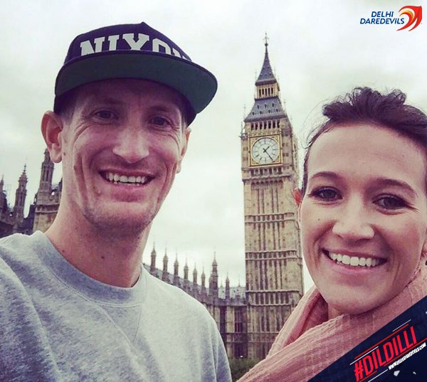 Delhi Capitals Stay Home Wear Double Masks On Twitter Chris Morris With Wife Lisa Morris Isn T That A Beautiful Picture