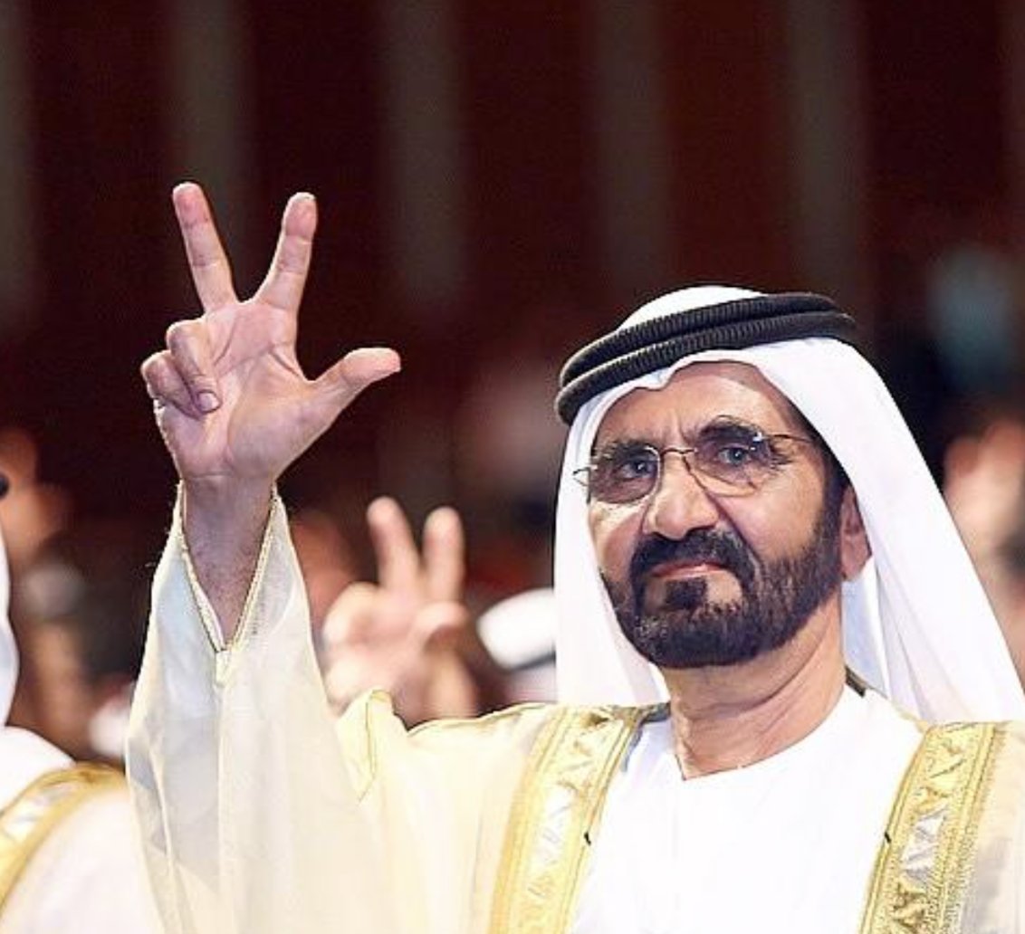 3 finger salute 📙