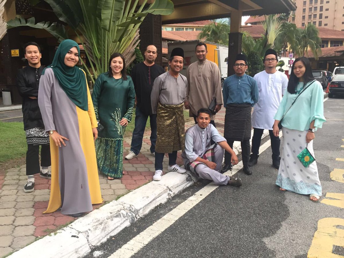 Warga MHI yang bertungkus lumus untuk rakaman raya pertama, kedua, dan ketiga.