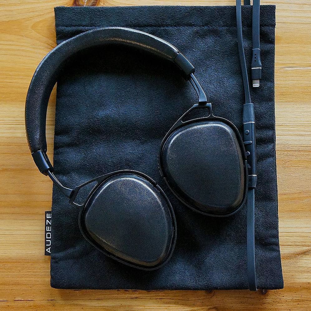 InfinitePlusT's tweet image. The $449 Audeze Sine #headphones use planar magnetic #tech that relies on an ultrathin membrane instead of the conv…