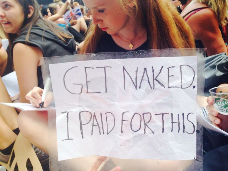 Fivesosonline's tweet photo. If you guys need any sign ideas for your show then get ready to be inspired 

This was mine and the boys cracked up https://t.co/8pSuMnluQe