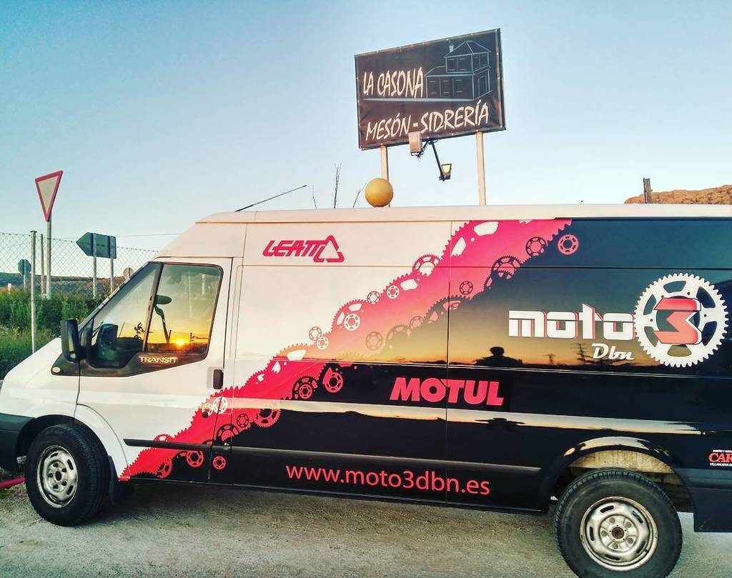 Betselline's tweet photo. Que bien nos tratan en #lacasona !! #moto3dbn #leatt #motul #casona #laparadilla #bar #restaurante #restaurantelaca… https://t.co/XwdzI4OT1I