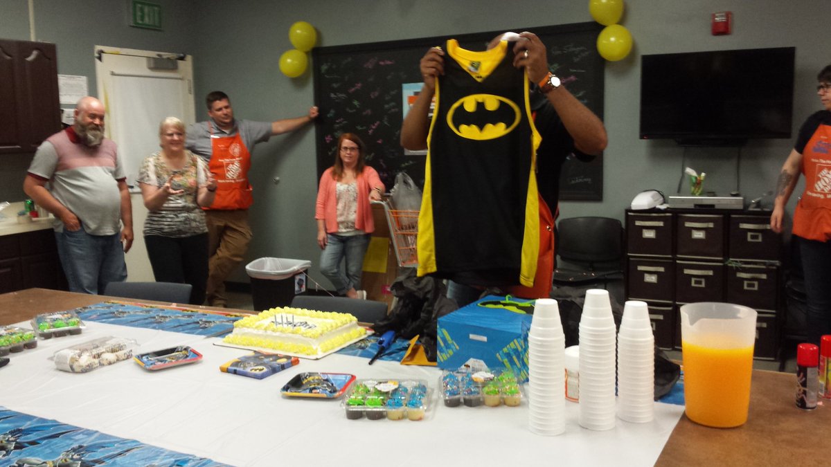 This is how THE MIGHTY GROVE CITY DOES BDAYS!!