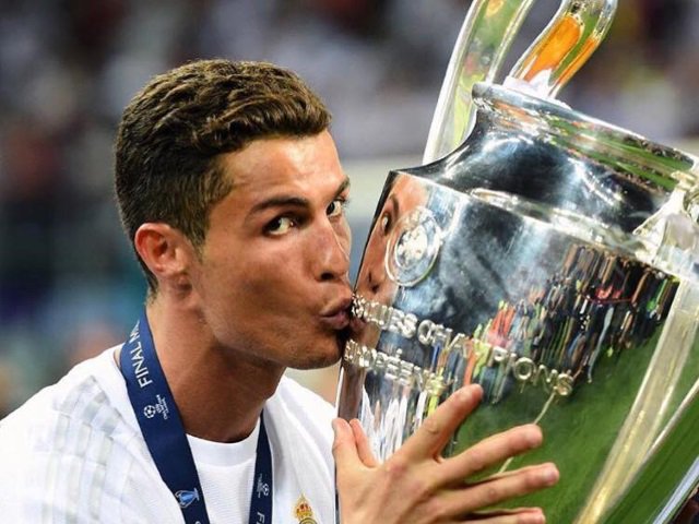 Champions League Final on Facebook: 74M Interactions From 27M Users: snf.io/r/smm-l1YBAA #ChampionsLeague