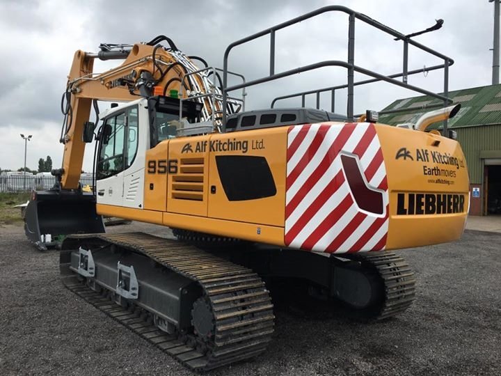 @LH_Construction Alf Kitching Ltd with there new R956. #investingforthefuture