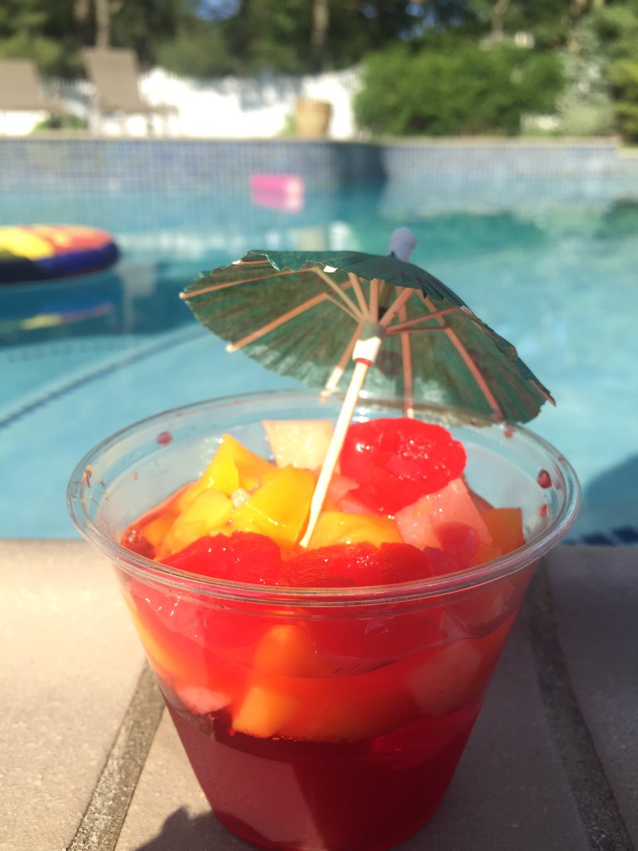 TwistedCherries's tweet photo. #Summer is coming! Try our adult twist on the classic fruit cup with #TwistedCherries! https://t.co/kuPmzTyQ3b